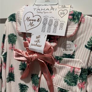Tahari Mama and Me Matching Christmas Tree Pajama Set - 5/6